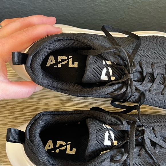 LIKE NEW!!! APL Techloom Dream Black and White Men\'s Shoes main image 5